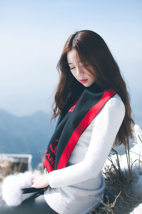 乐鱼体育平台app下载-林丹与小学师生互动传授技巧,林丹的老师