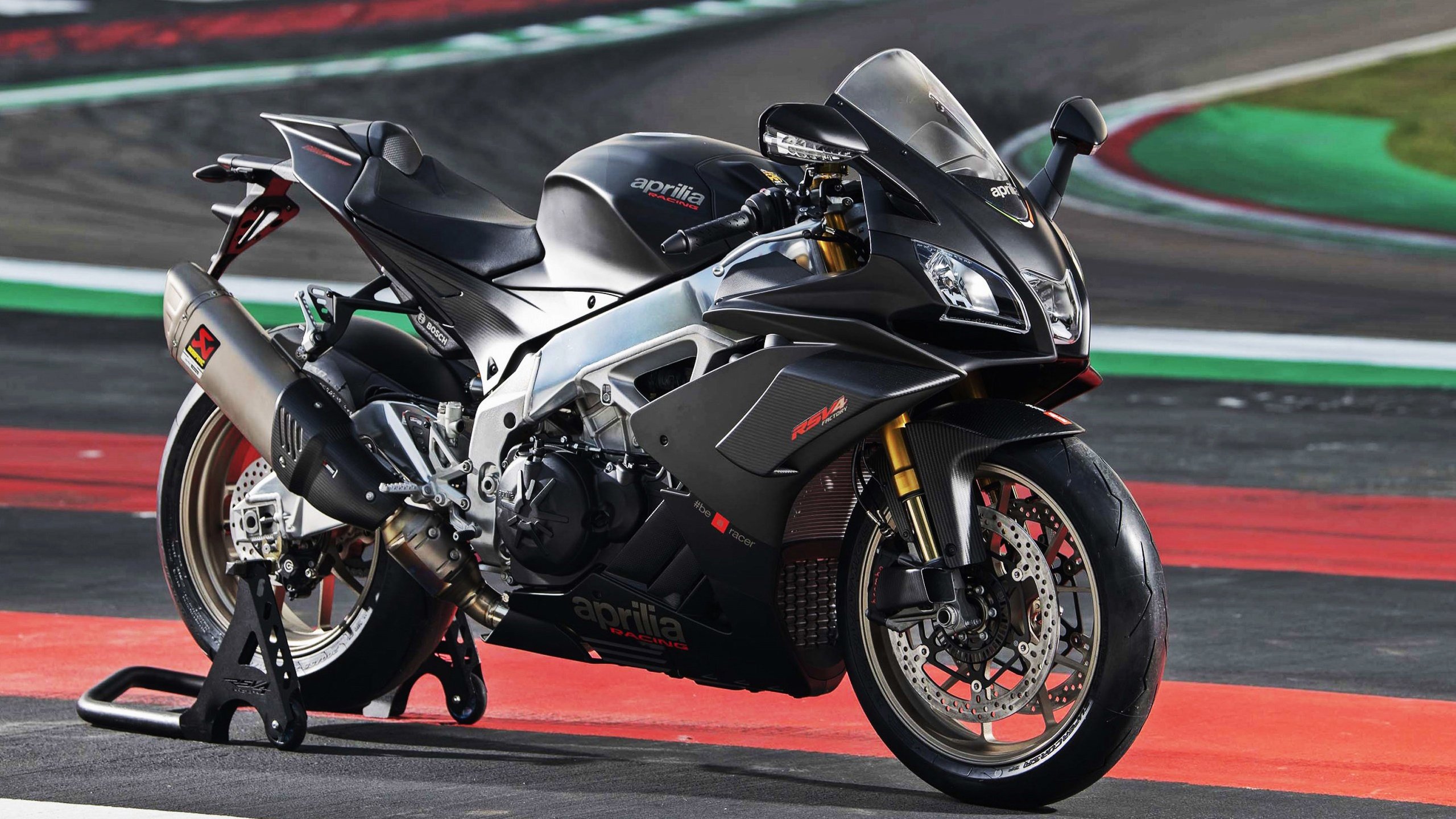 LEYU乐鱼体育官方网站-欧洲杯震撼现场：战术、速度、精彩纷呈！，欧洲杯比赛视频速98db in