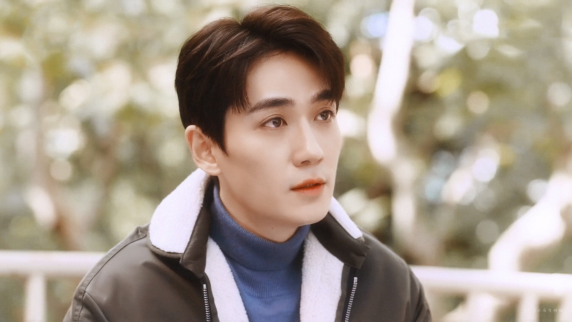 乐鱼电竞-跨界合作推出足球文化主题的文创产品，市场潜力巨大，足球文化创意秀